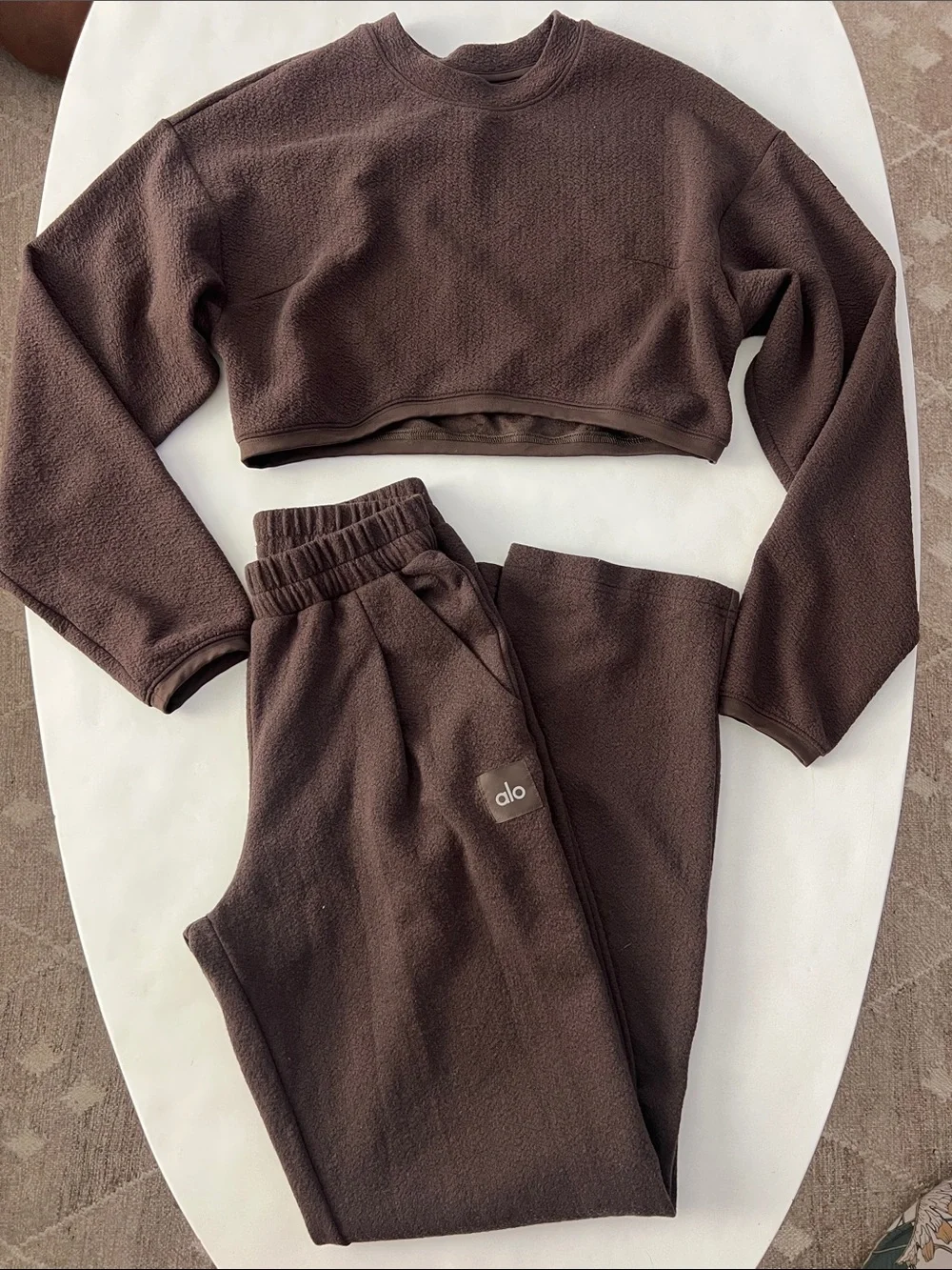 Alo Yoga 2 Piece Set - Cropped Tailored Crew Neck & Tailored Sweatpant Espresso